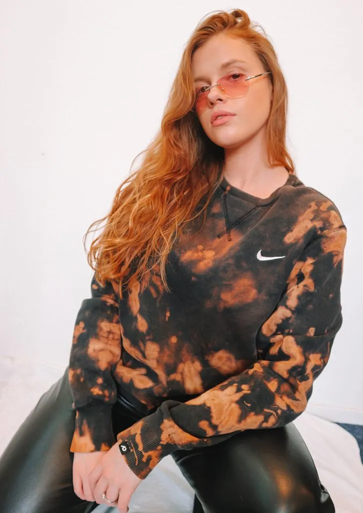 EXCLUSIVE NIKE TIE DYE SWEATER L