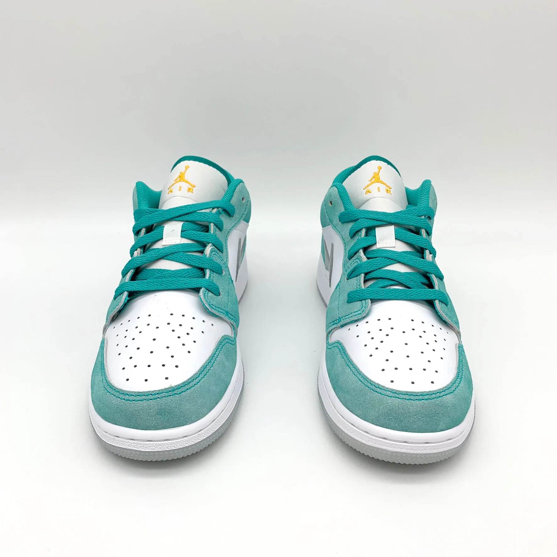 Jordan 1 Low SE New Emerald